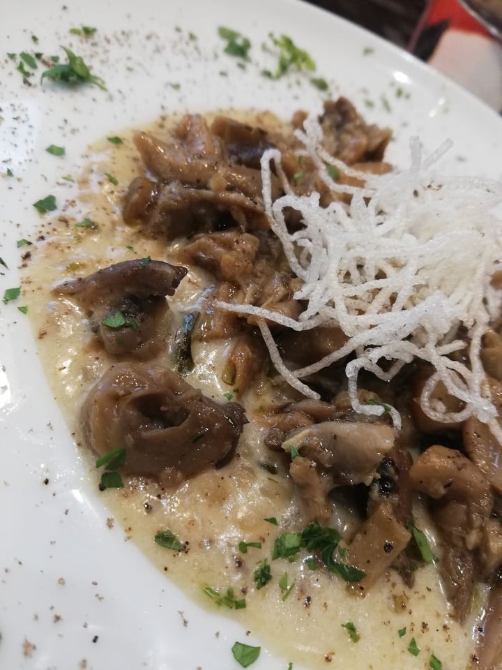 review photo of Black Salad Risoto De Hongos shared by @neka on 16 Dec 2019 - review