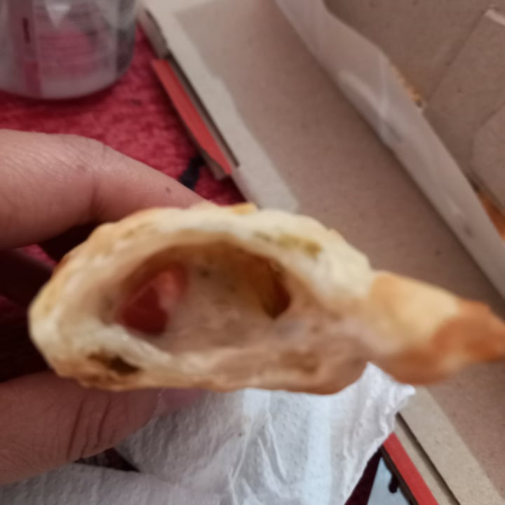 photo of Empanadas de 10 Empanadas de Jamon y Queso shared by @yanivegan04 on  30 Nov 2020 - review