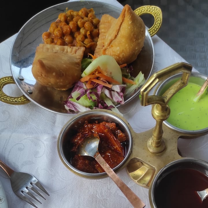 review photo of Maharaja Samosa shared by @saramindfuleducation on 24 Nov 2021 - review