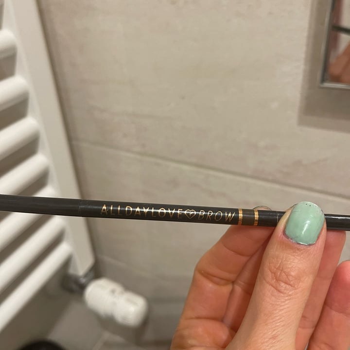review photo of Clio Makeup All Day love shared by @rossella82 on 06 Apr 2022 - review