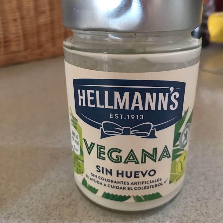 photo of Hellmann’s Hellman’s Vegan Mayonnaise shared by @irinailt on  02 Jun 2020 - review