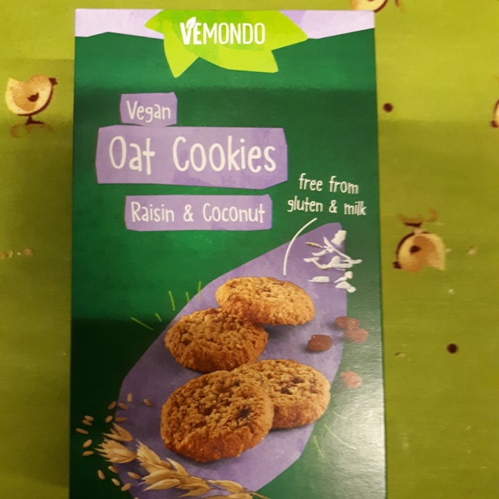 photo of Vemondo Vegan Oat Cookies Raisin & Coconut shared by @giughegghe on  29 Nov 2021 - review