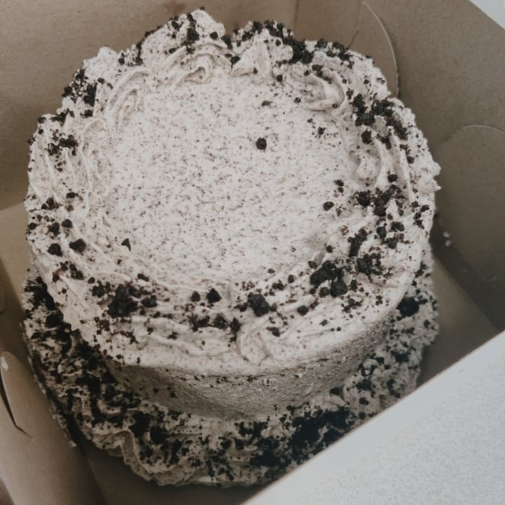 photo of Bloomer's Cookies & Cream cake shared by @chocomelonhead on  12 Sep 2020 - review