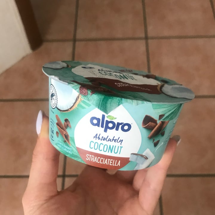 photo of Alpro Absolutely Coconut Stracciatella shared by @asji on  14 Jun 2022 - review