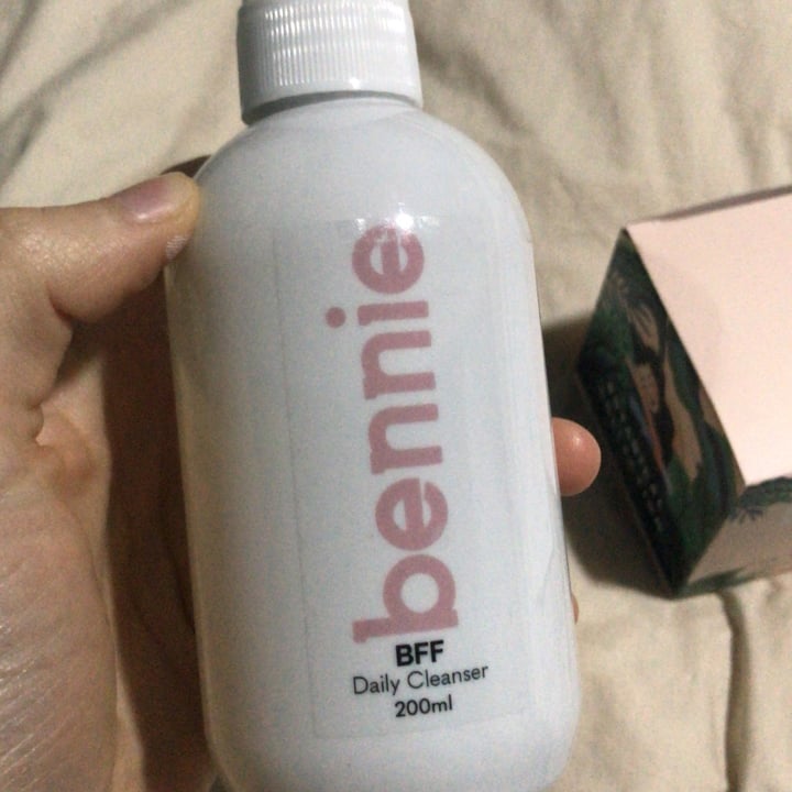 review photo of bennie club Jabón de limpieza facial BFF shared by @candeballesta on 09 Sep 2022 - review