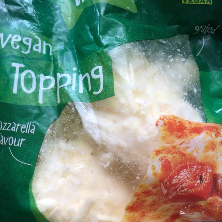 photo of Vemondo Vegan Topping (Vegan Cheese) shared by @vegansweetneronig on  03 Sep 2021 - review