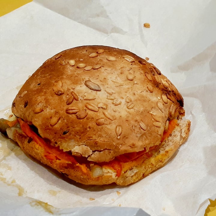 photo of Costumbres Argentinas Sandwich vegano shared by @lalaveg on  14 Aug 2020 - review