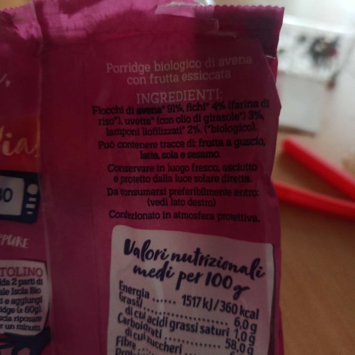 photo of Isolabio Porridge Fichi e Lamponi shared by @beatrizbisi on  22 May 2022 - review