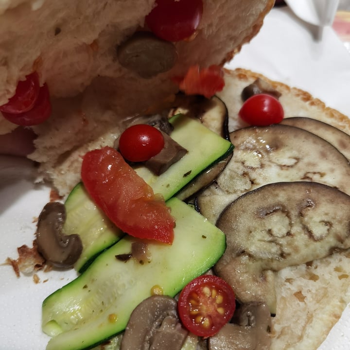 photo of Piadineria da Penny Sandwich il veg shared by @vulcanoattivo on  12 Jul 2022 - review