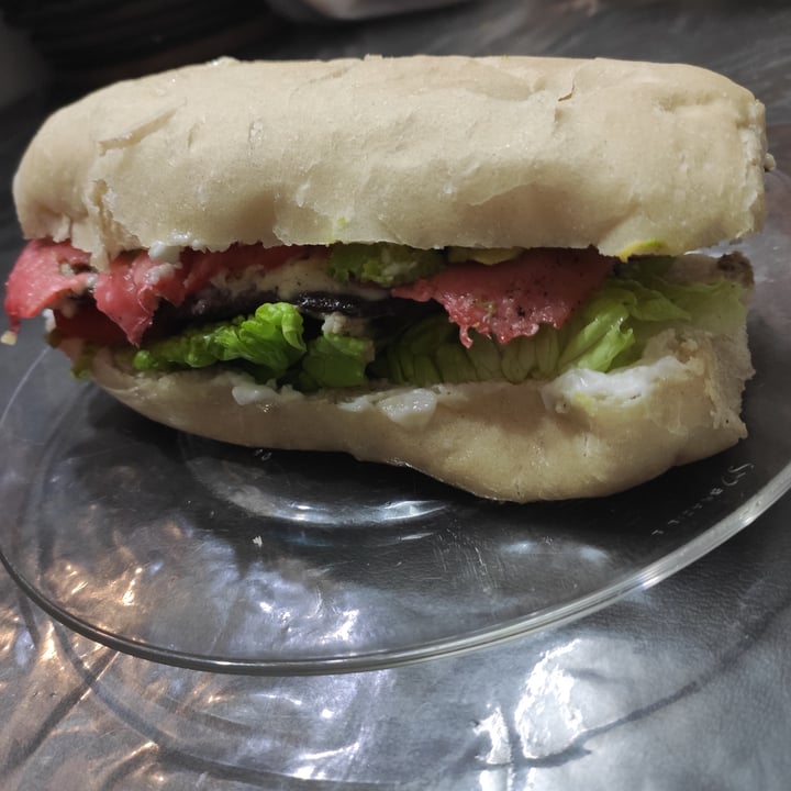 photo of Estilo Veggie Sandwich Clasica Completa shared by @kesszm on  19 Apr 2021 - review