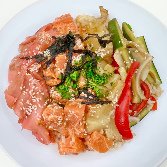 Foto do prato “Salmon Poke Bowl”