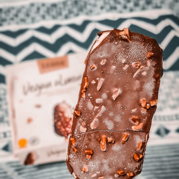 photo of Leone Vegan Almond shared by @brinasan on  16 Aug 2021 - review