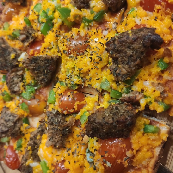photo of nomVnom Tai Seng Cheezy Omnimeat Pizza shared by @veganehs on  31 Jul 2020 - review
