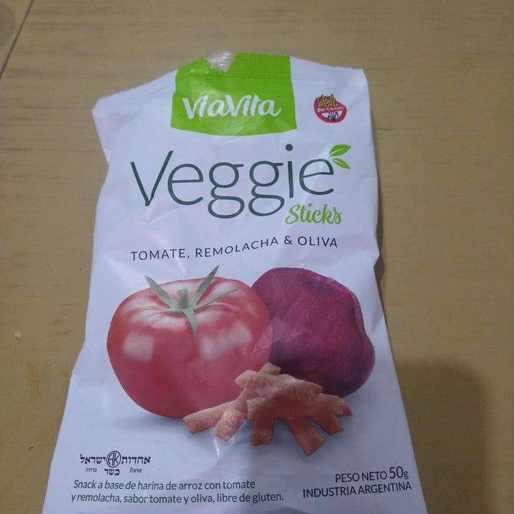 photo of ViaVita Veggie Sticks de Tomate, Remolacha & Oliva shared by @natifernandez on  11 Nov 2021 - review