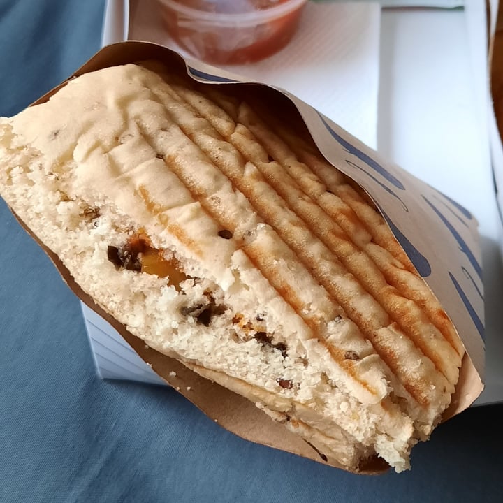 photo of Paris Panini - French Street Food Vegan Estelle (Veggies And Olives Tapenade) shared by @anweshagoel on  29 Sep 2022 - review