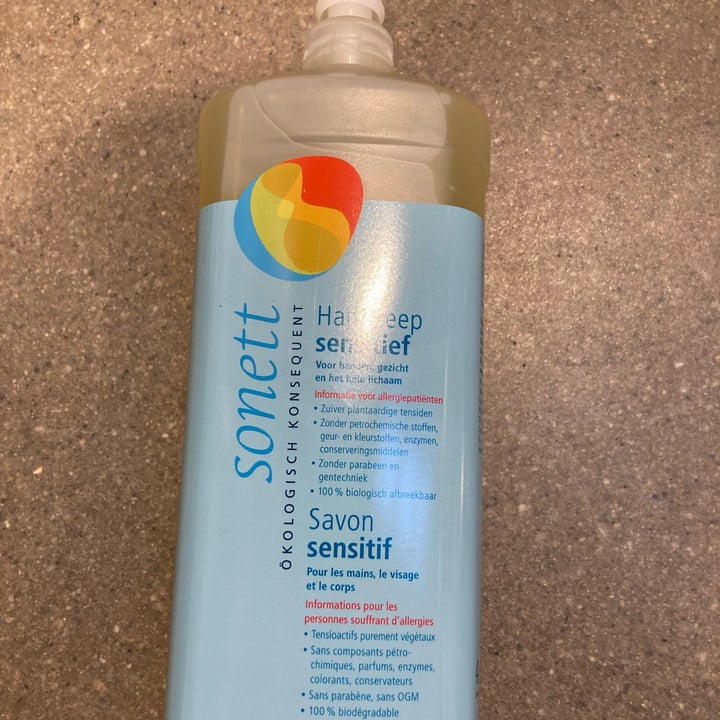 photo of Sonett Laundry Liquid Sensitive shared by @meditarnaescola on  27 Jul 2022 - review