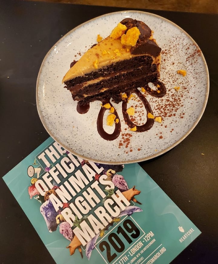 review photo of Unity Diner Salted Caramel Cake shared by @lara87 on 01 Apr 2020 - review