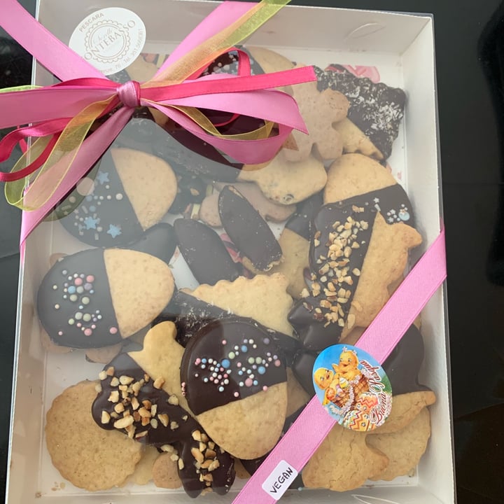 photo of Sorelle Fontebasso Patisserie Cookie Box Pasquale shared by @siby on  16 Apr 2022 - review