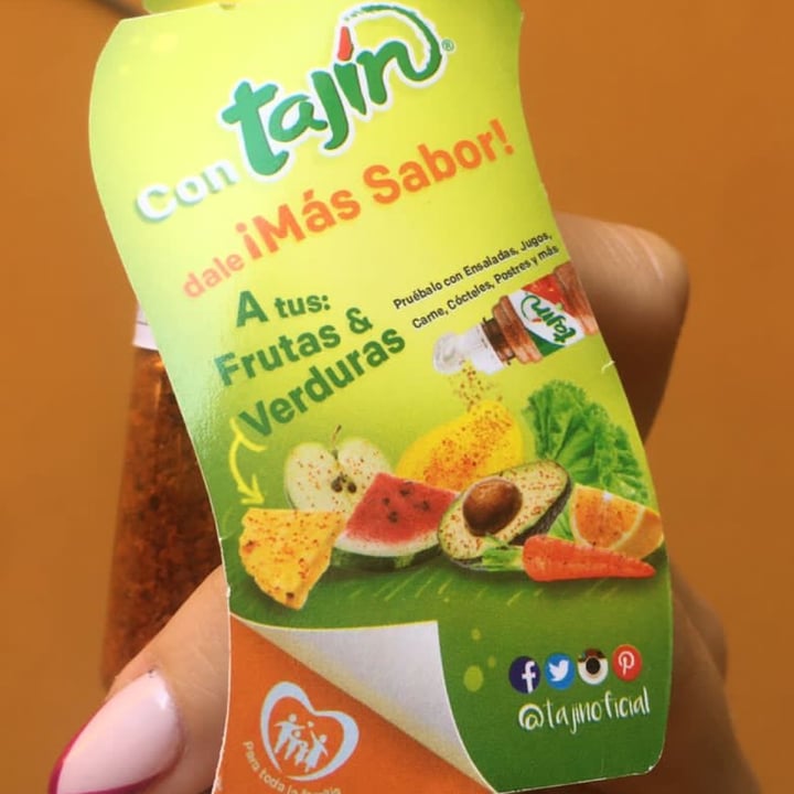 photo of Tajín Tajin Jugo De Frutas shared by @steefjegier on  05 Sep 2021 - review