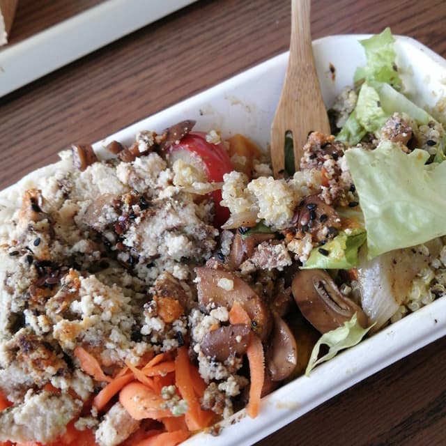 Photo of the dish “Plato Vegano Completo”