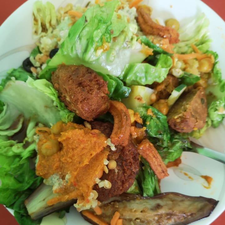 photo of SaladStop! Beyond Me shared by @minarobert on  07 Aug 2021 - review