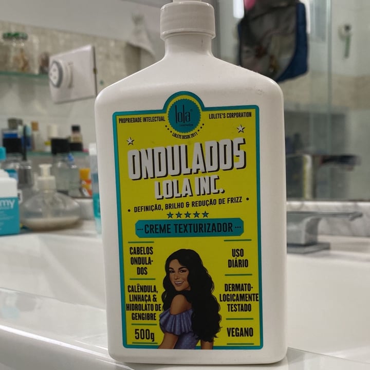 photo of Lola Cosmetics Creme texturizador ondulados shared by @dridrinha on  02 May 2022 - review