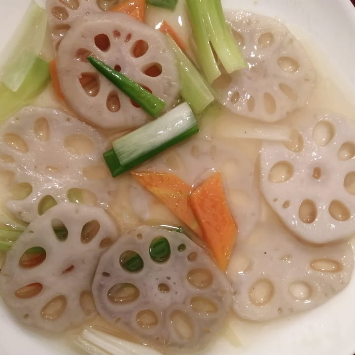 photo of Asian restaurant TON LU REN 中餐厅 radice di loto shared by @lucelice on  09 Nov 2022 - review