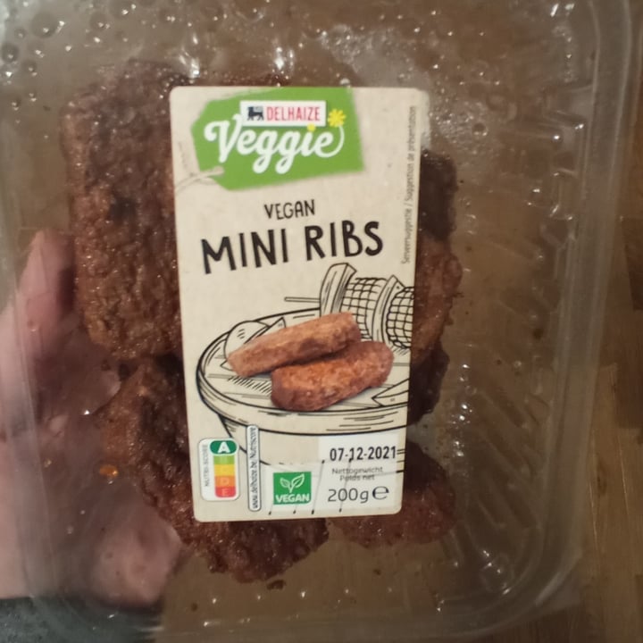 photo of Delhaize veggie Mini-ribs shared by @neroisvegan on  08 Dec 2021 - review