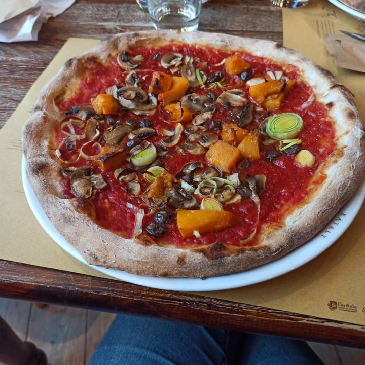 photo of Eataly Pinerolo Pizza ortolana shared by @fedegoesgreen on  02 Jan 2022 - review