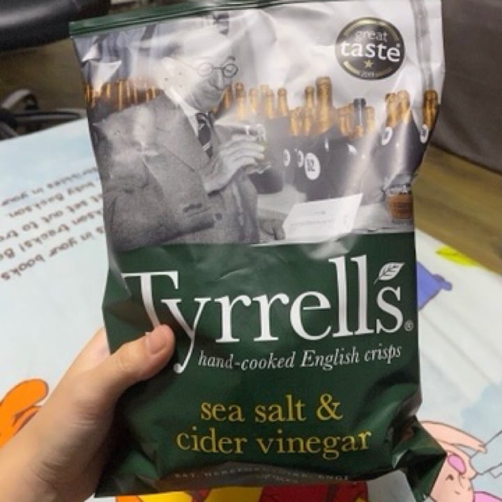 review photo of Tyrrell's Salt and vinegar shared by @sherrybomb on 08 Jun 2020 - review