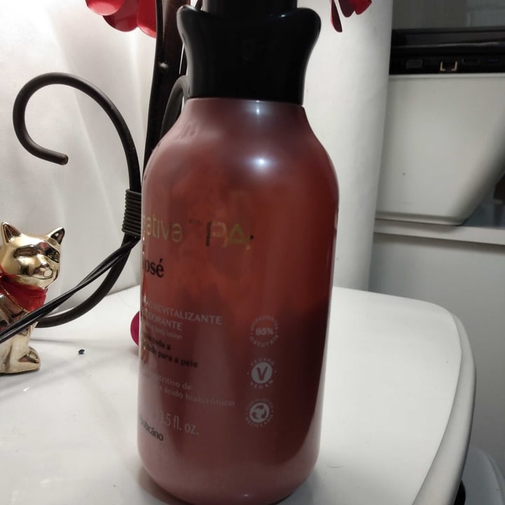 photo of O Boticário Creme Higratante Corporal Rosé Nativa SPA shared by @mimorais on  17 Apr 2022 - review