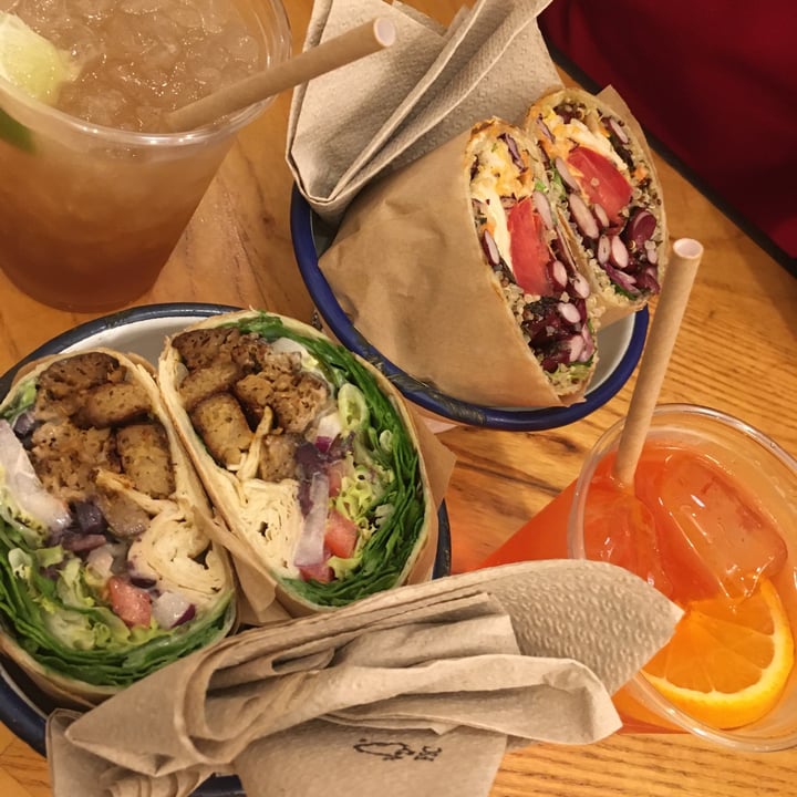 review photo of Quinoa Bar Vegetarià Seitan doner kebab wrap shared by @nienkella on 06 Nov 2022 - review