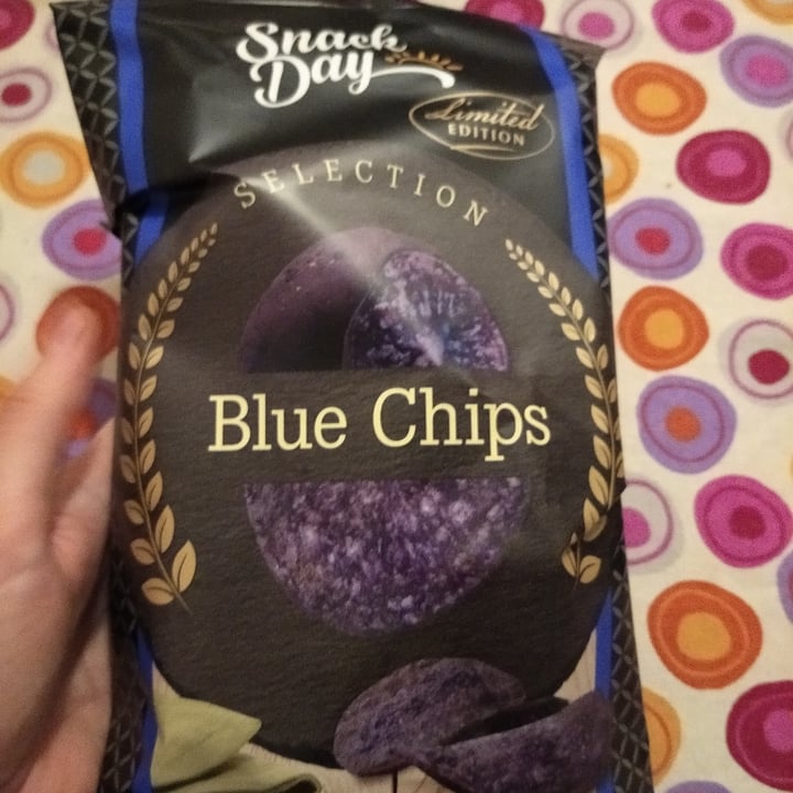 review photo of Snack Day Blue chips shared by @noraeleoo on 14 Dec 2021 - review