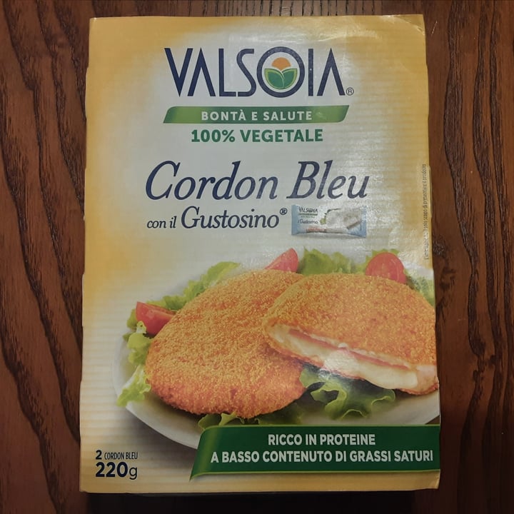 review photo of Valsoia Cordon Bleu con il Gustosino shared by @estbbn on 29 Jun 2022 - review