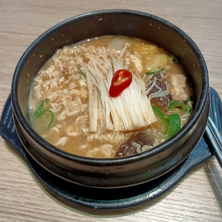 photo of The Boneless Kitchen Doenjang Jjigae (Soybean Paste Stew) shared by @skootykoots on  10 Jan 2022 - review