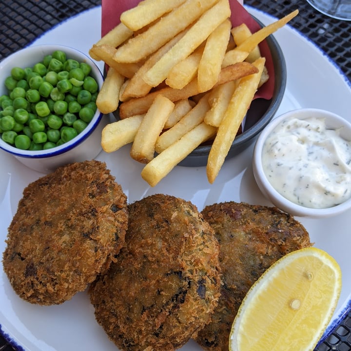 photo of Wulf & Lamb Marylebone Faux fishcakes shared by @clairay on  07 Aug 2022 - review