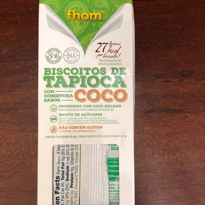 photo of Fhom Biscoitos De Tapioca Com Cobertura De Coco shared by @vivianjodar on  18 Jul 2021 - review