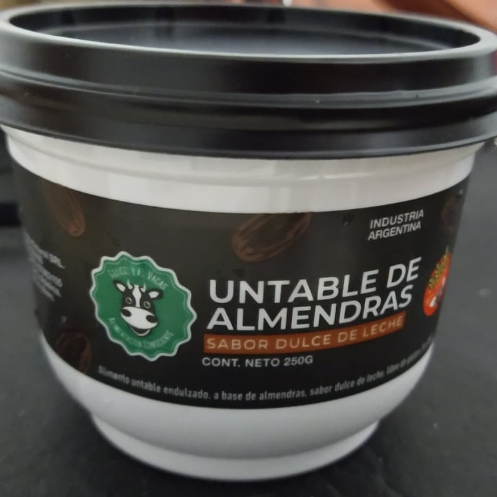 photo of Felices Las Vacas Untable de Almendras sabor Dulce de Leche shared by @gladiolacarpi on  30 Oct 2020 - review