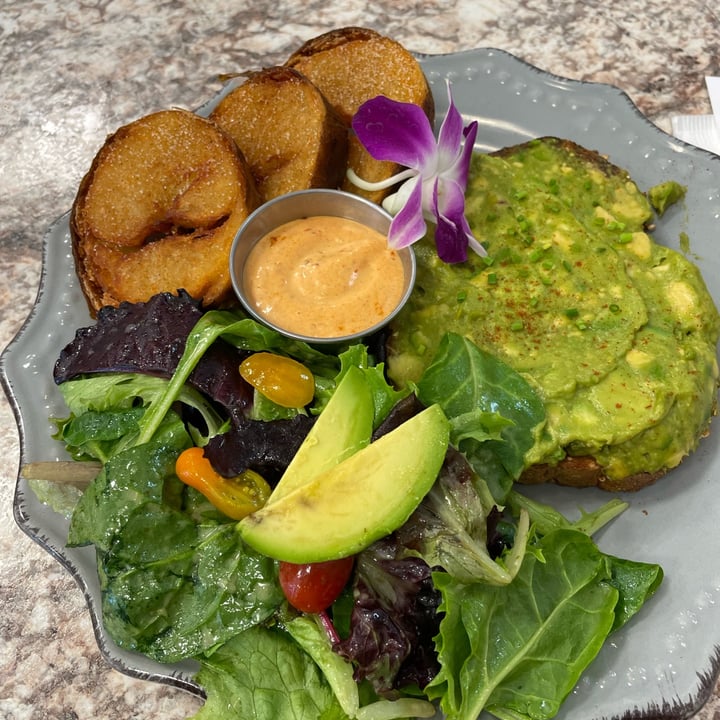 photo of Harvest Kitchen & Bakery Avocado Toast With salad And Potatoes shared by @nmorton on  11 May 2022 - review