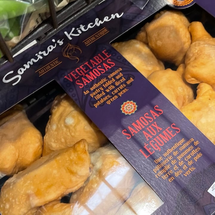 photo of Samira’s Kitchen Vegetable Samosas shared by @dgomes on  15 Feb 2022 - review