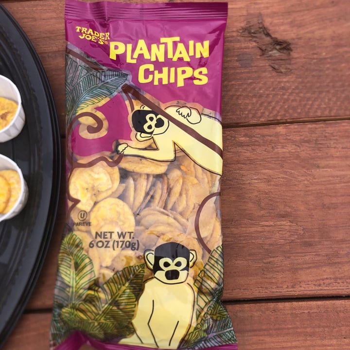 photo of Trader Joe's Plantain chips shared by @rilesmurph on  15 May 2021 - review