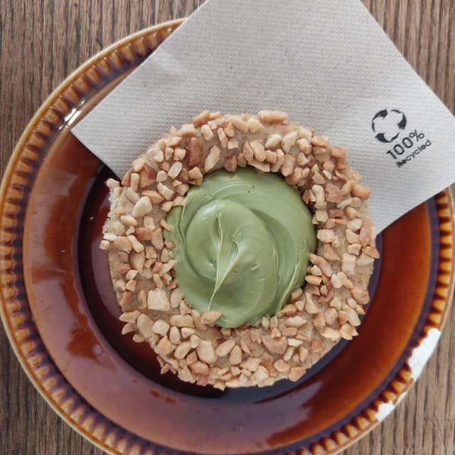 Foto del piatto “Biscotto con crema al pistacchio”