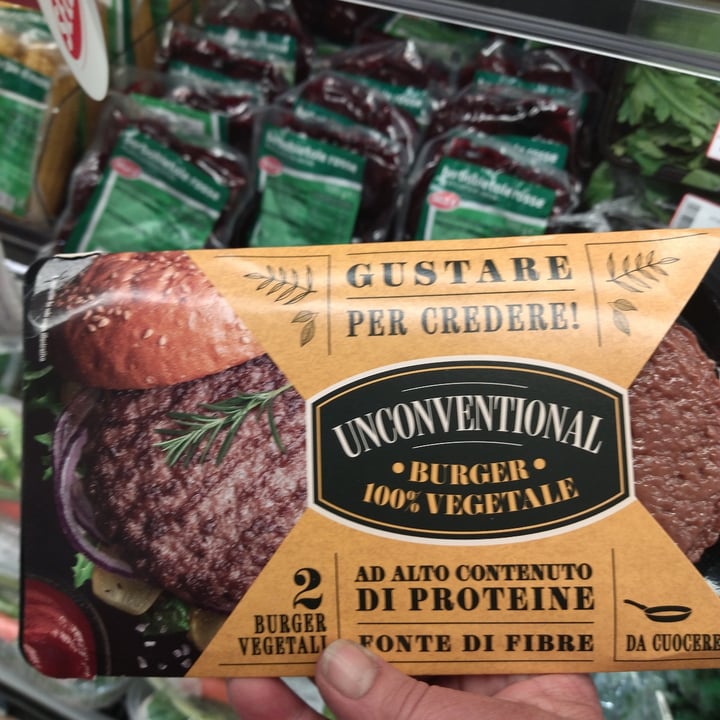photo of Unconventional Burger Vegetale Classico - Classic Burger shared by @rifugiolecoccole on  20 Nov 2021 - review