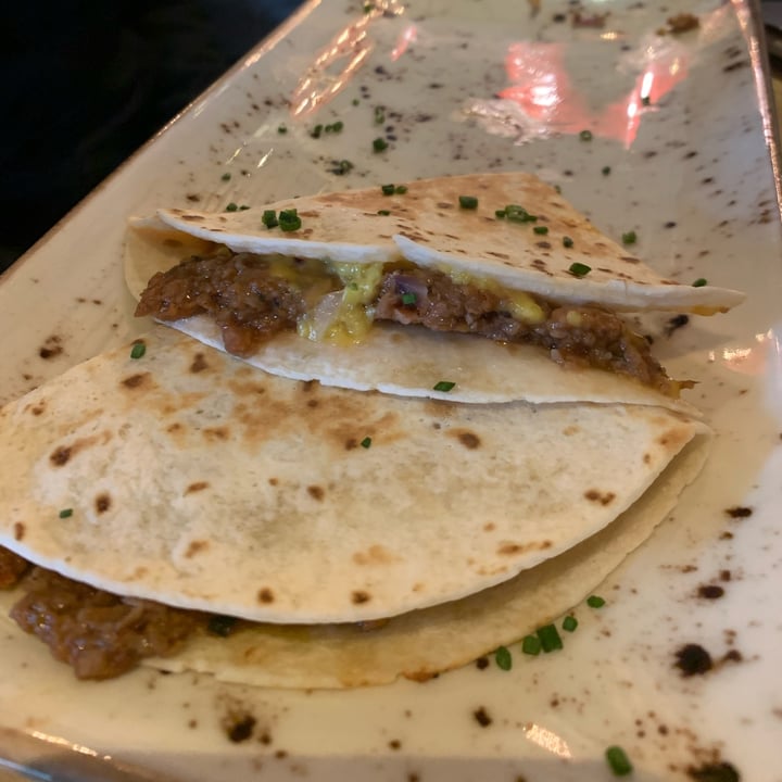 photo of Amarre 69 Quesadillas shared by @helenpfuertes on  27 Feb 2022 - review