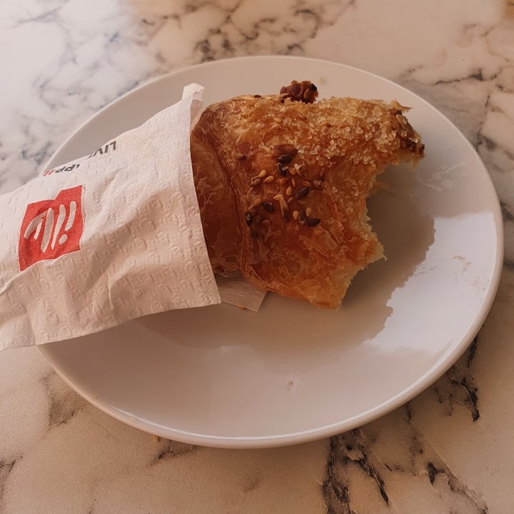 photo of Côni Veja Bonfante croissant vegano shared by @martitinga96 on  13 Sep 2022 - review