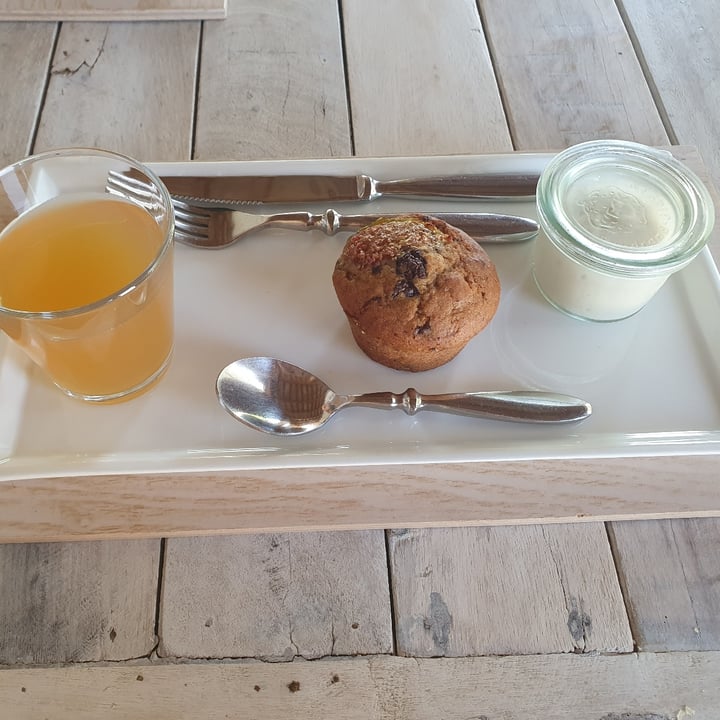 photo of Coroncina veggie country relais Muffin e yogurt vegano shared by @giulipruli on  25 Jul 2022 - review