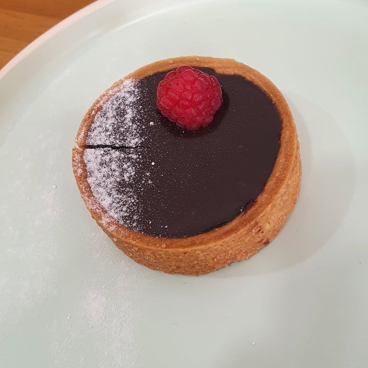 photo of Vegan Art Piccola pasticceria shared by @nebbia on  18 Mar 2022 - review