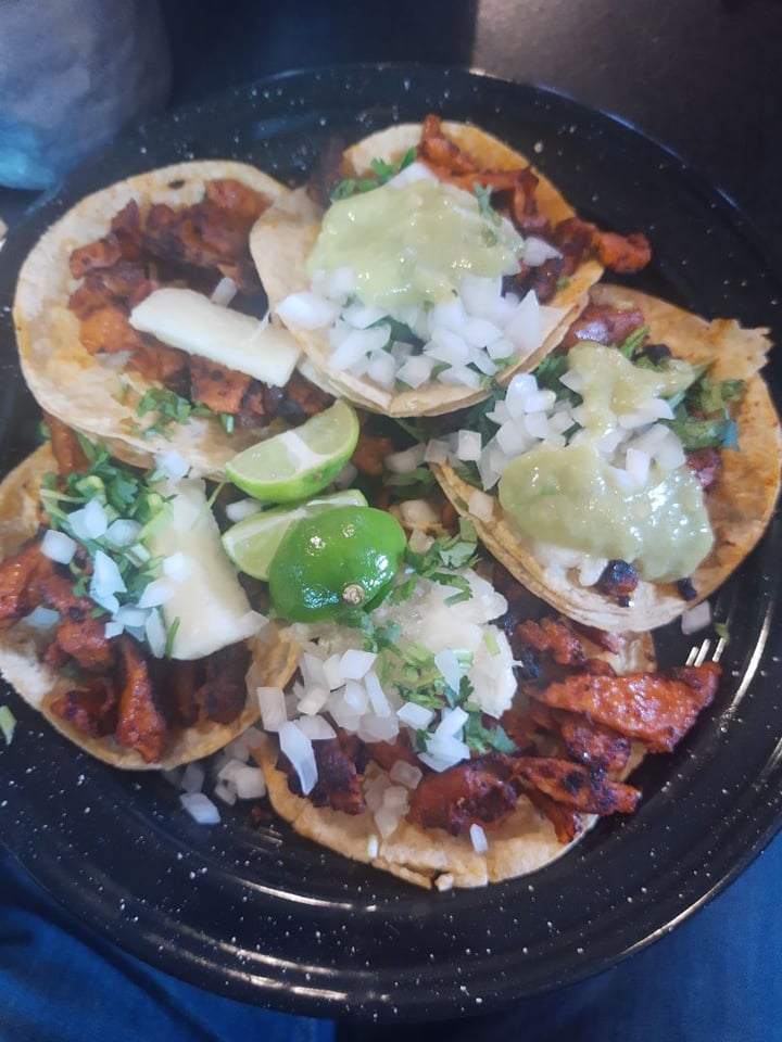 photo of Por siempre vegana 2 Tacos al Pastor (Órden de 5) shared by @milton on  17 Feb 2020 - review