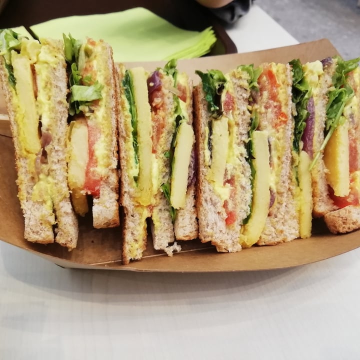 photo of Viva Veggie club sandwich shared by @provasian on  10 Nov 2021 - review
