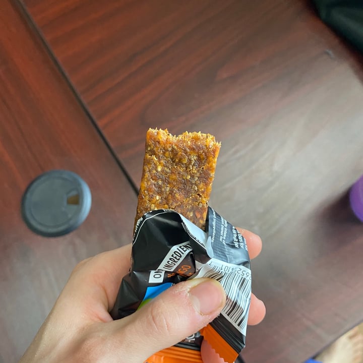 photo of KIND Mango Apple Chia Bar shared by @newbeeemily on  25 Apr 2021 - review